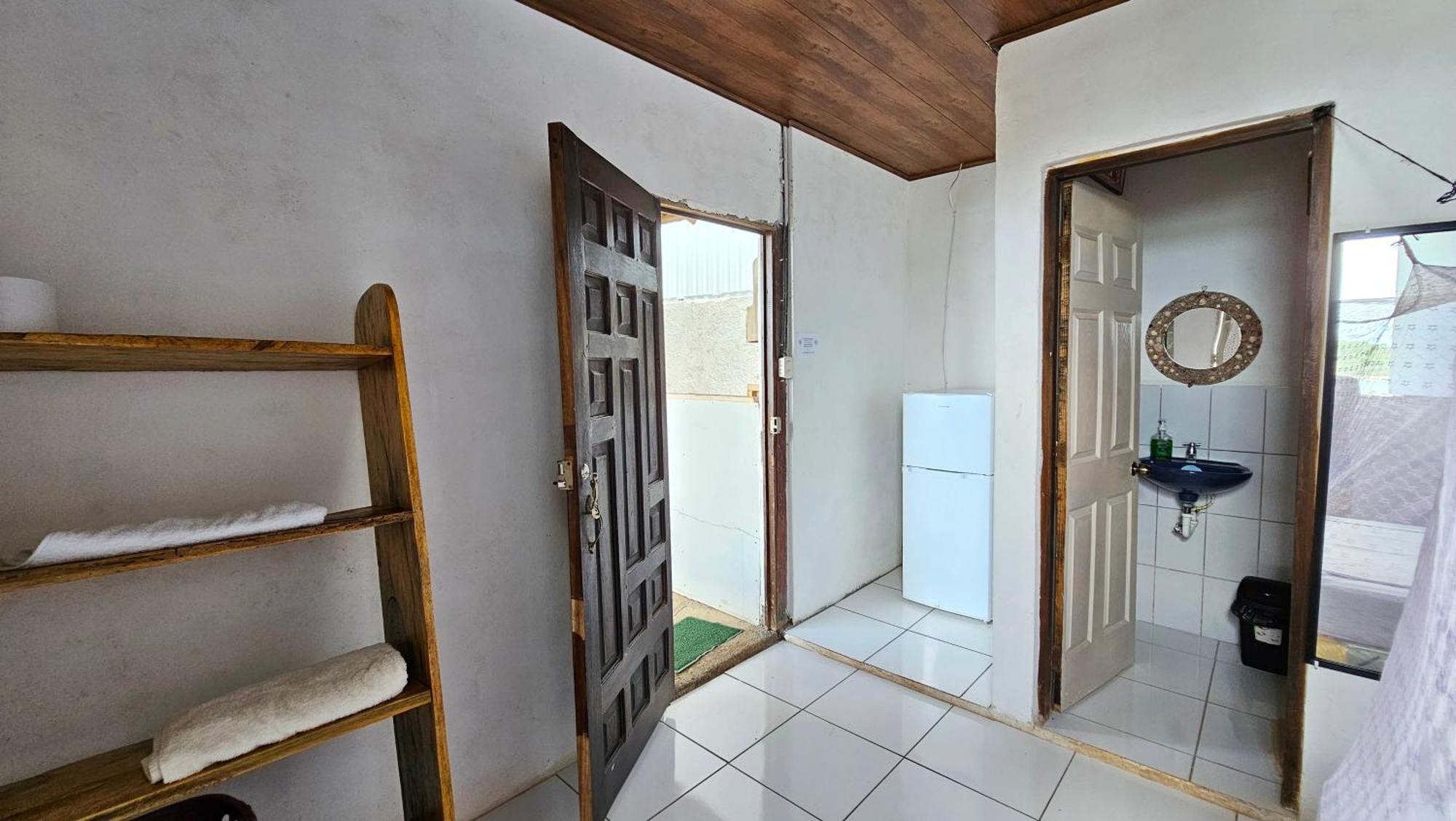 Monkey House Hostel Tola Room photo